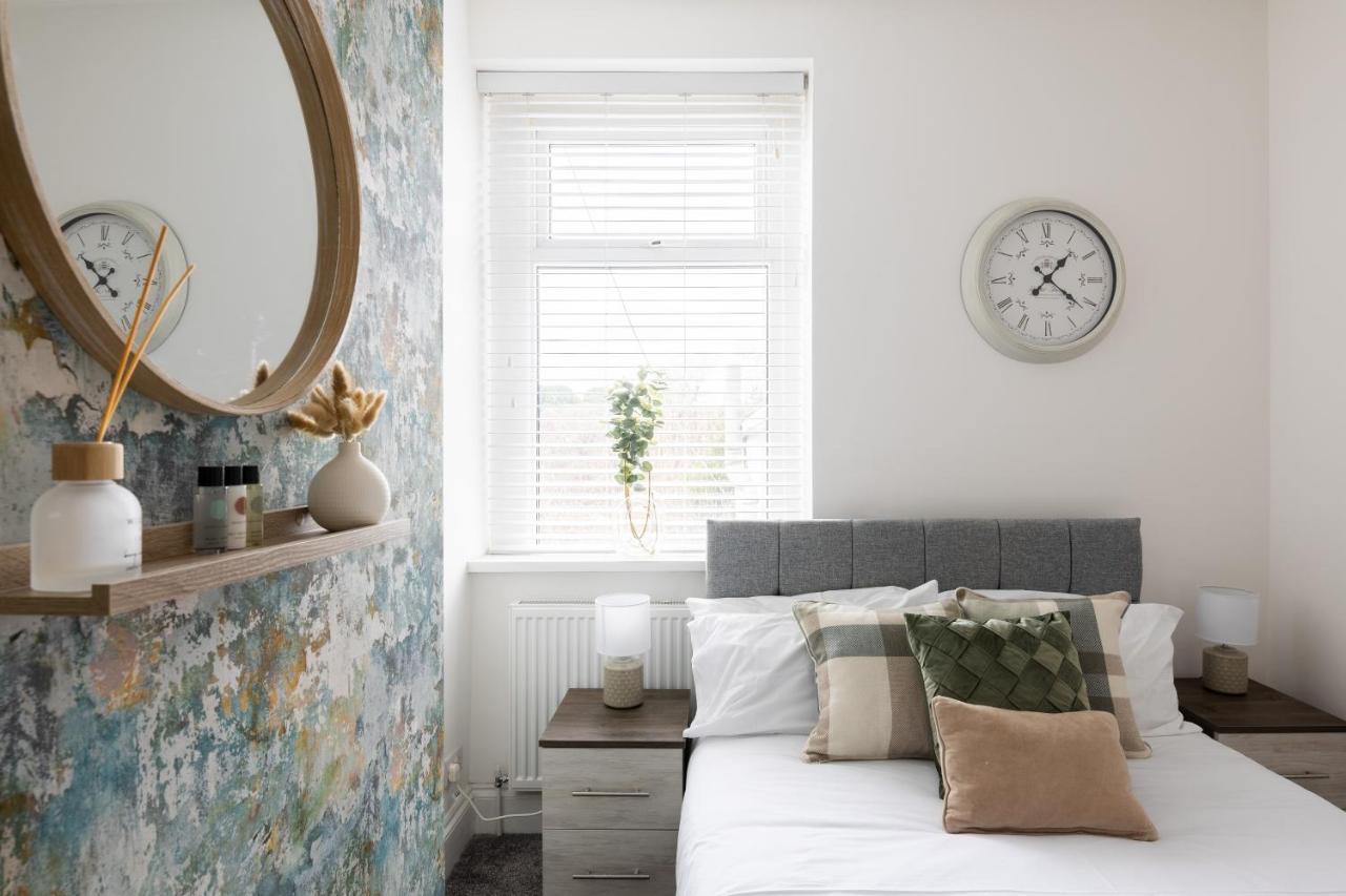 Levi Suite By Koya Homes - 3-Bedroom Home, Downtown Cardiff, Free Parking Kültér fotó