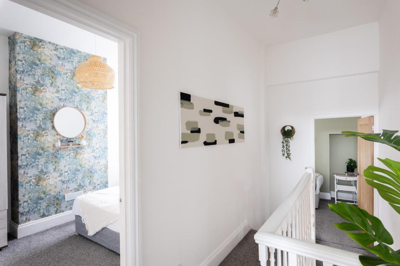 Levi Suite By Koya Homes - 3-Bedroom Home, Downtown Cardiff, Free Parking Kültér fotó