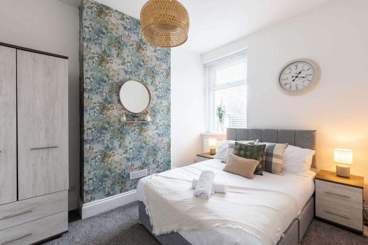 Levi Suite By Koya Homes - 3-Bedroom Home, Downtown Cardiff, Free Parking Kültér fotó